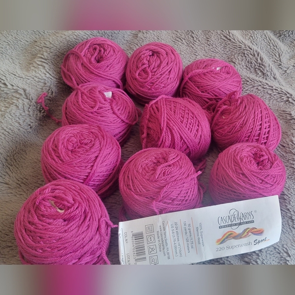 Cascades 220 Superwash Sport x10 - Picture 1 of 3